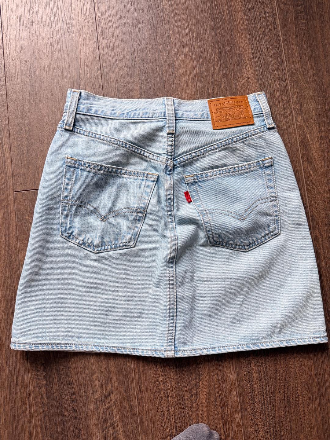 Levis Strauss Джинсовая юбка Levis. — фото 2