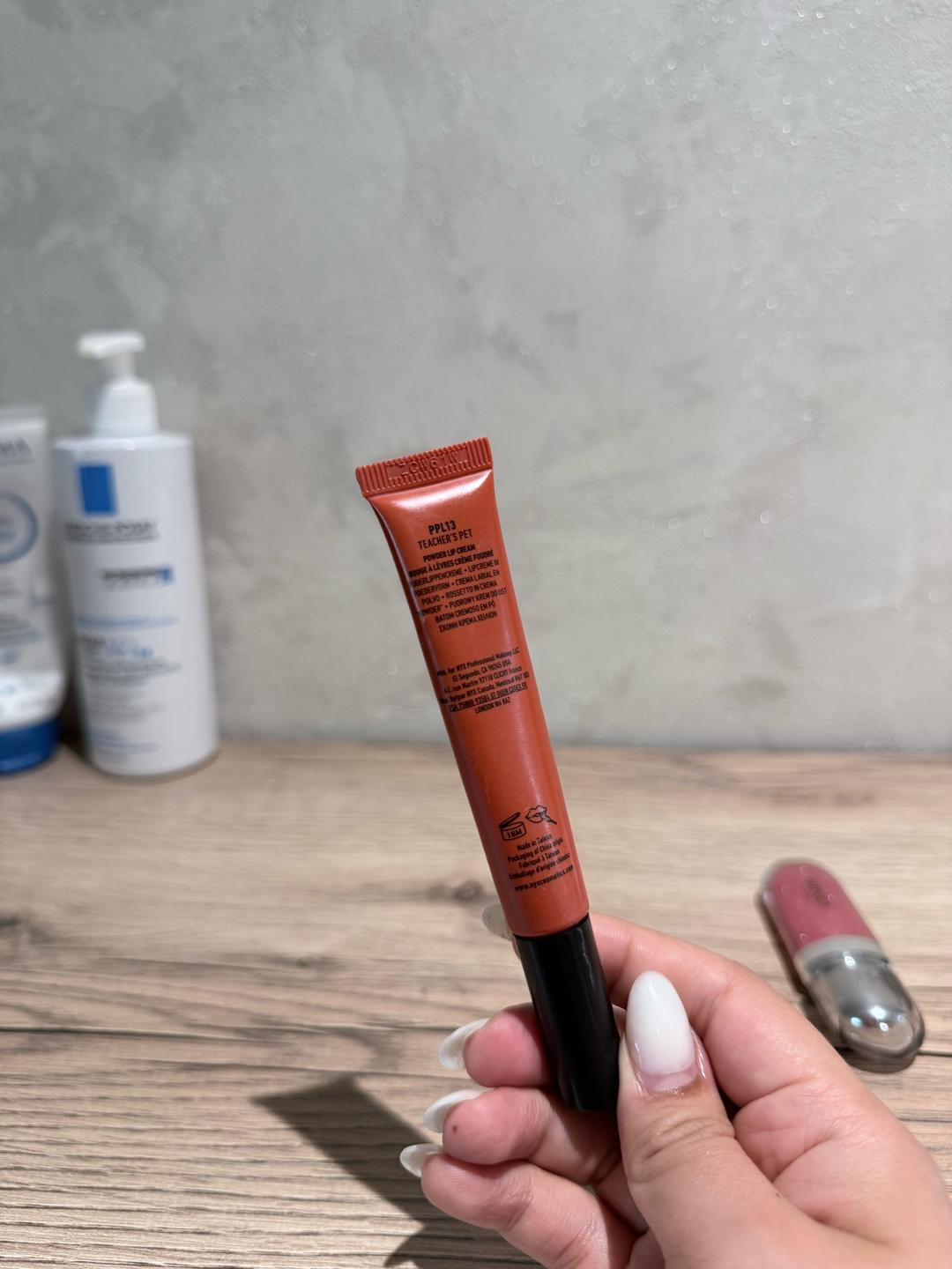 NYX Помада NYX Powder Puff Lippie — фото 2