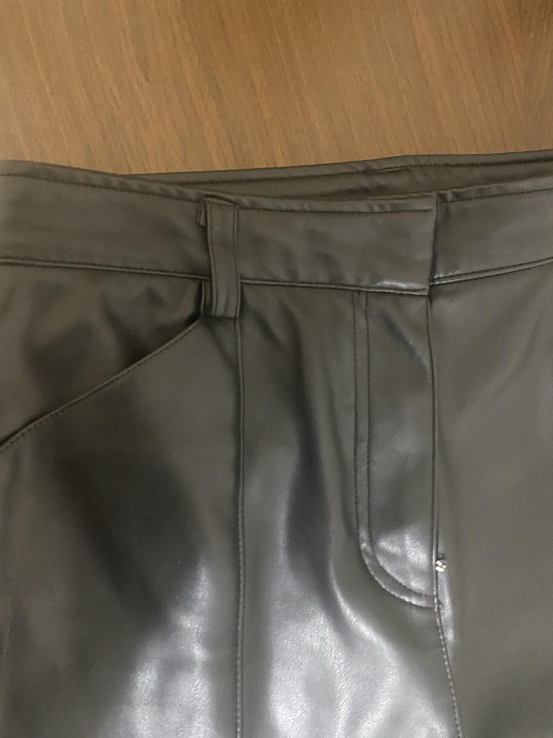 H&M Брюки из экокожи — фото 2