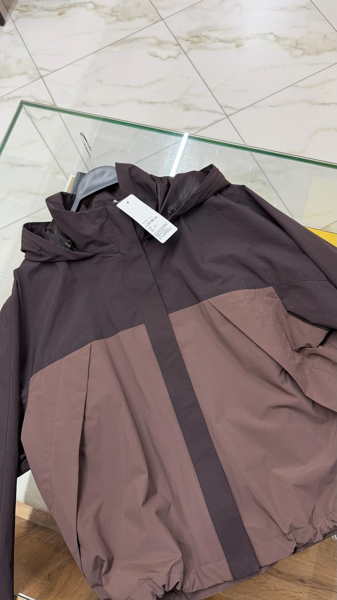Uniqlo Женская ветровка Uniqlo — фото 2