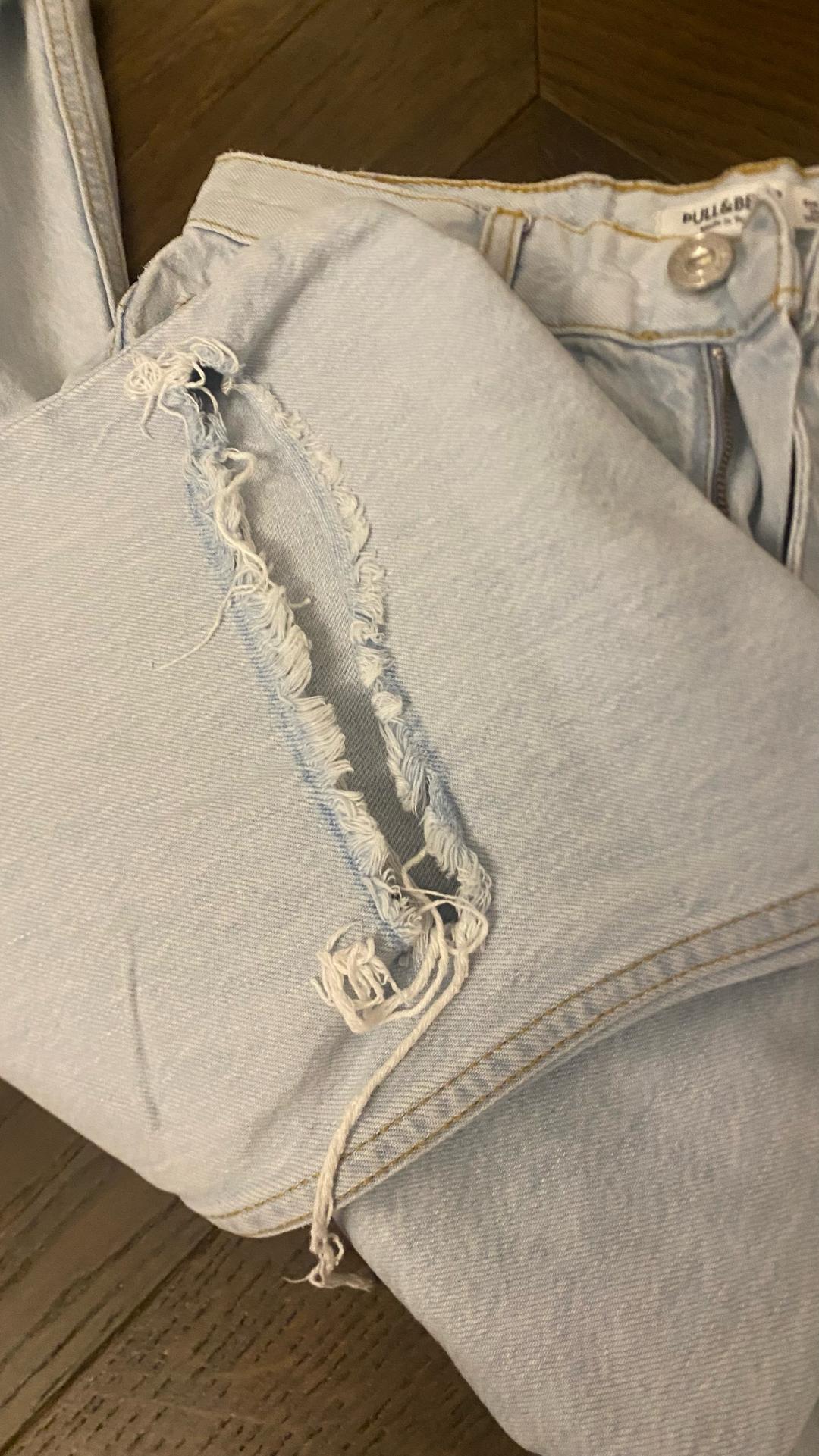 Pull & Bear Джинсы Pull&Bear рваные голубые — фото 2