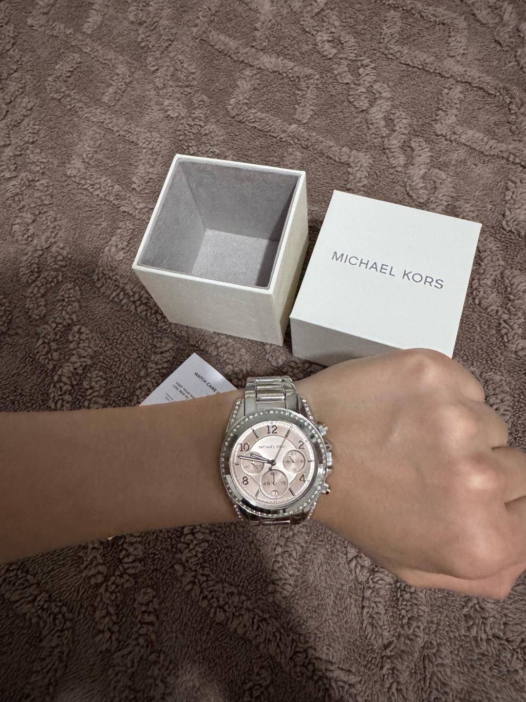 Michael Kors Женские часы Michael Kors — фото 2