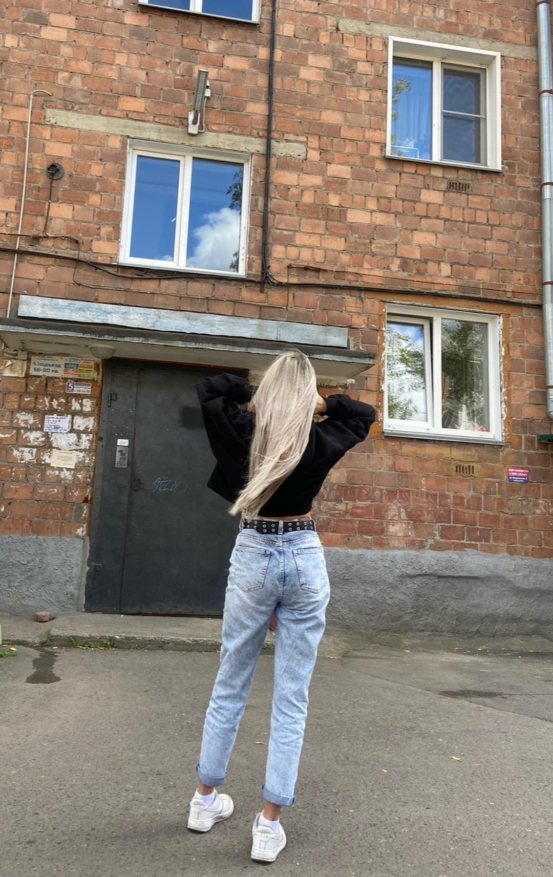 Gloria Jeans Джинсы с высокой талией, светлые голубые джинсы — фото 2