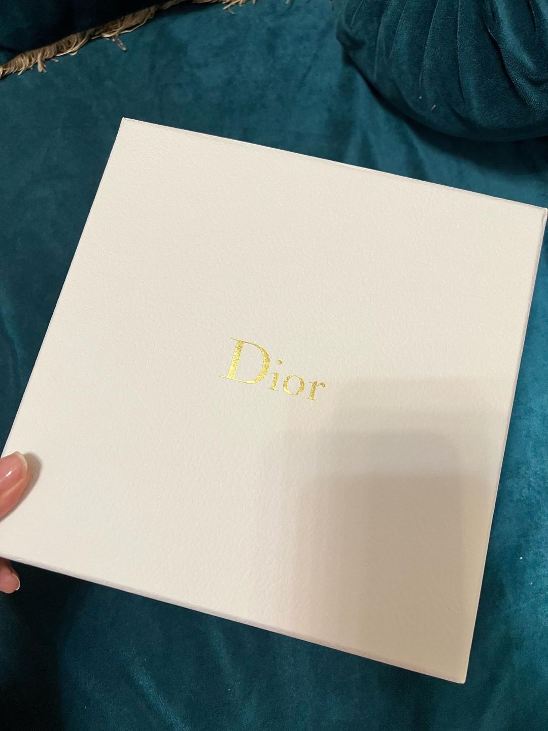 Dior Подарочная коробка Dior новая оригинал 23*23*11 — фото 2