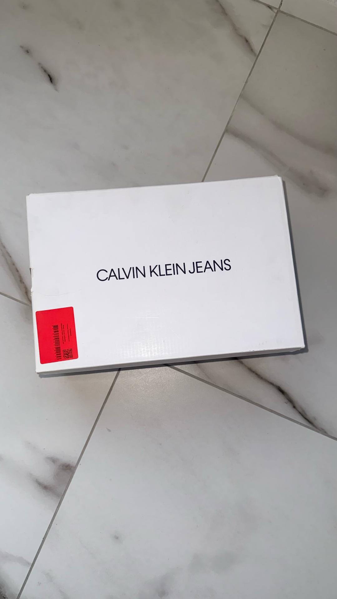 Calvin Klein Calvin Klein женские кроссовки кожаные — фото 2