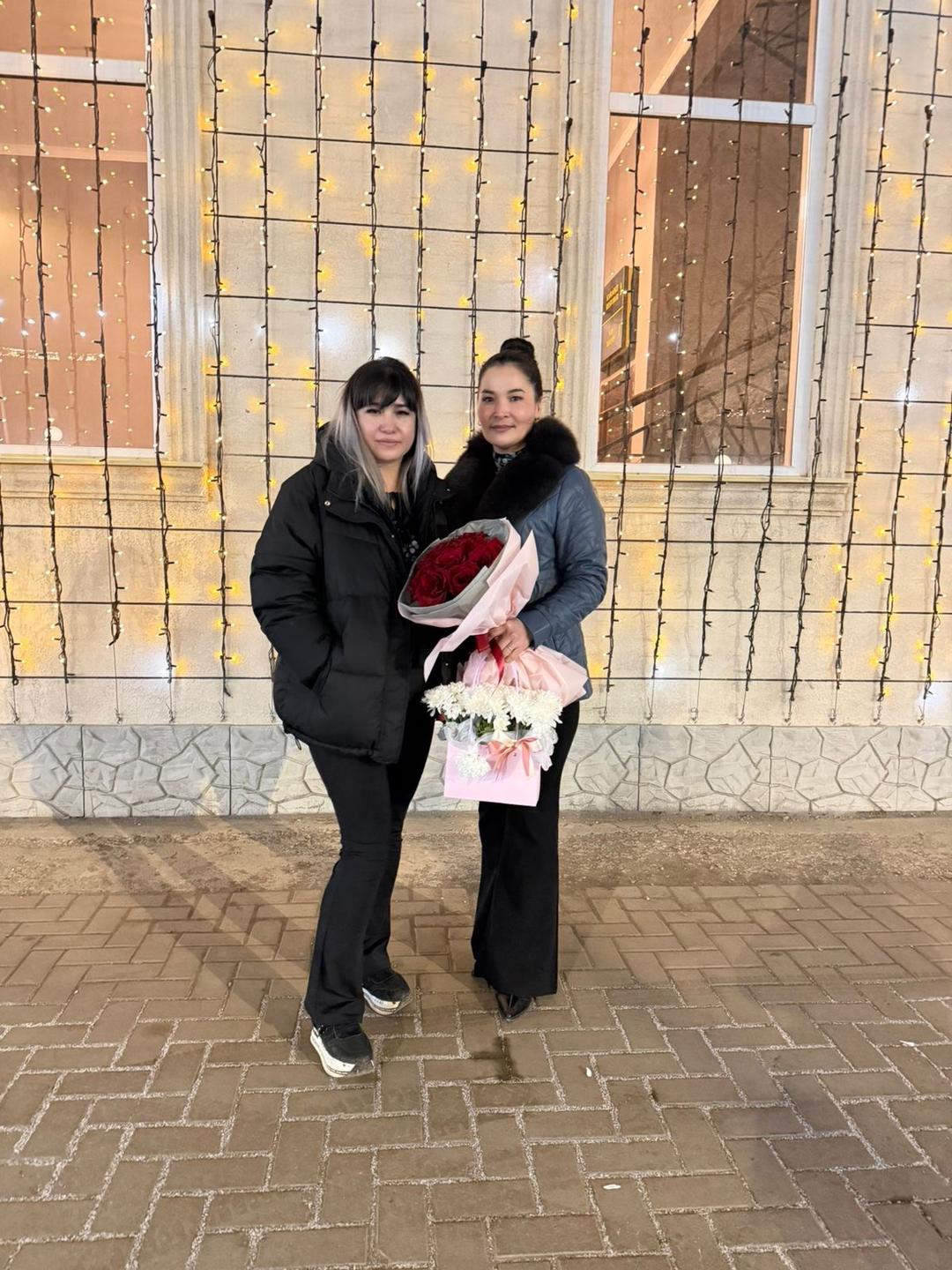 Стеганая куртка с меховым воротником,было куплено за 65000,пару раз был в носке — фото 2