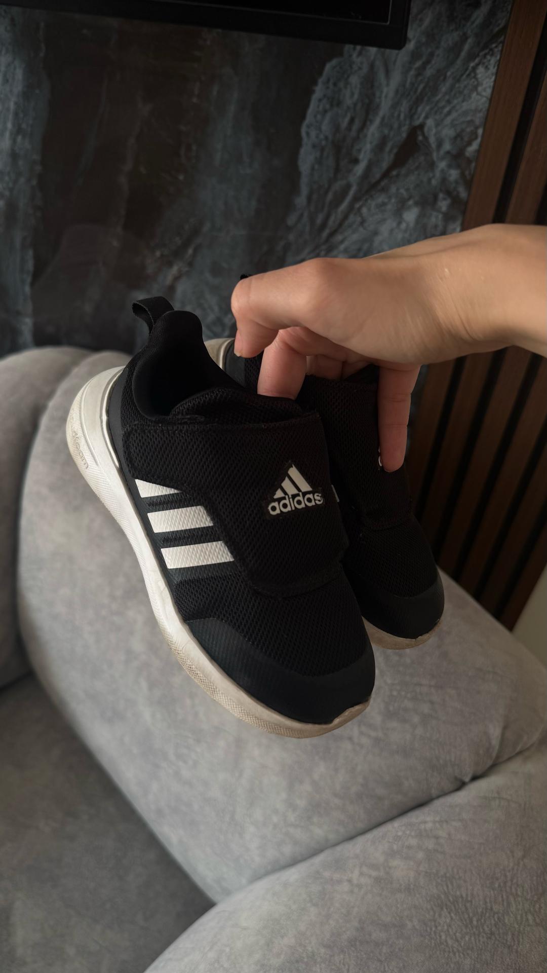 Adidas Детские кроссовки Adidas — фото 2