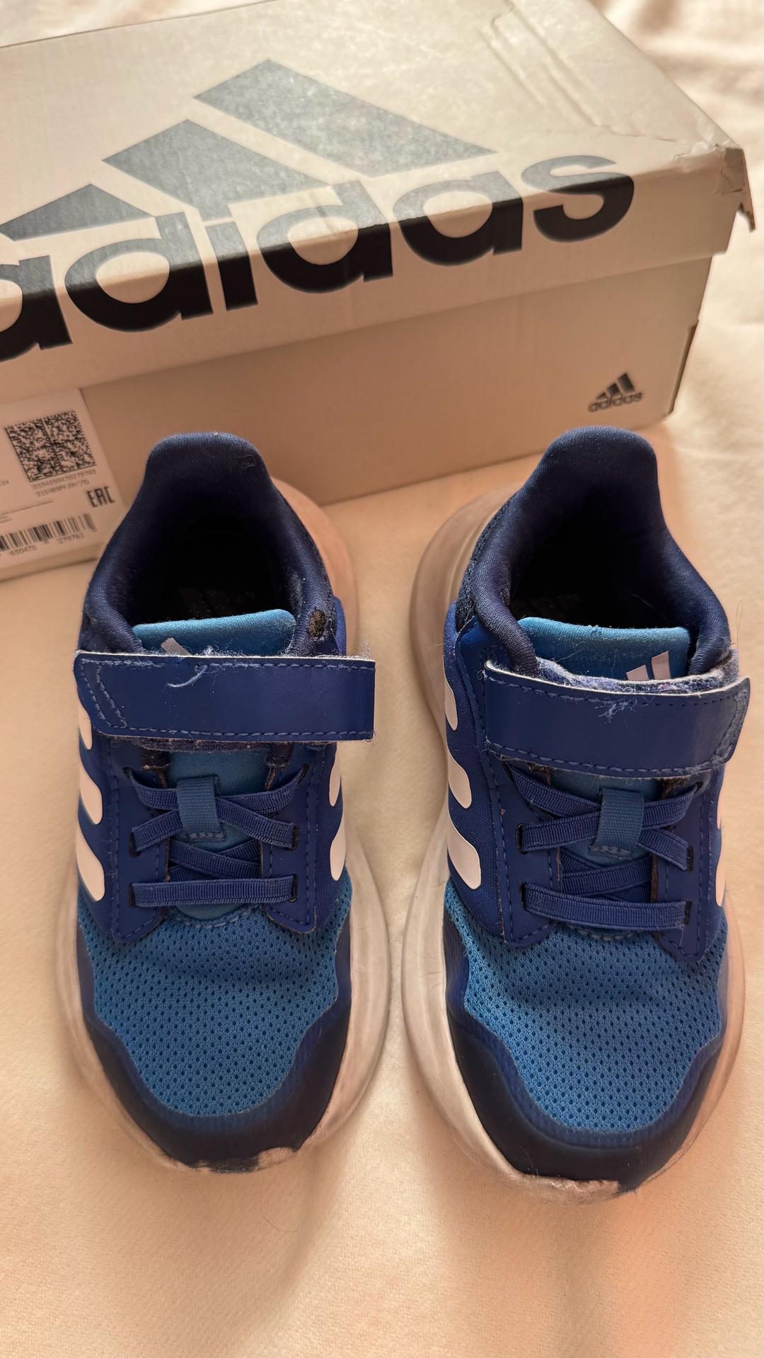 Adidas Детские кроссовки Adidas — фото 2