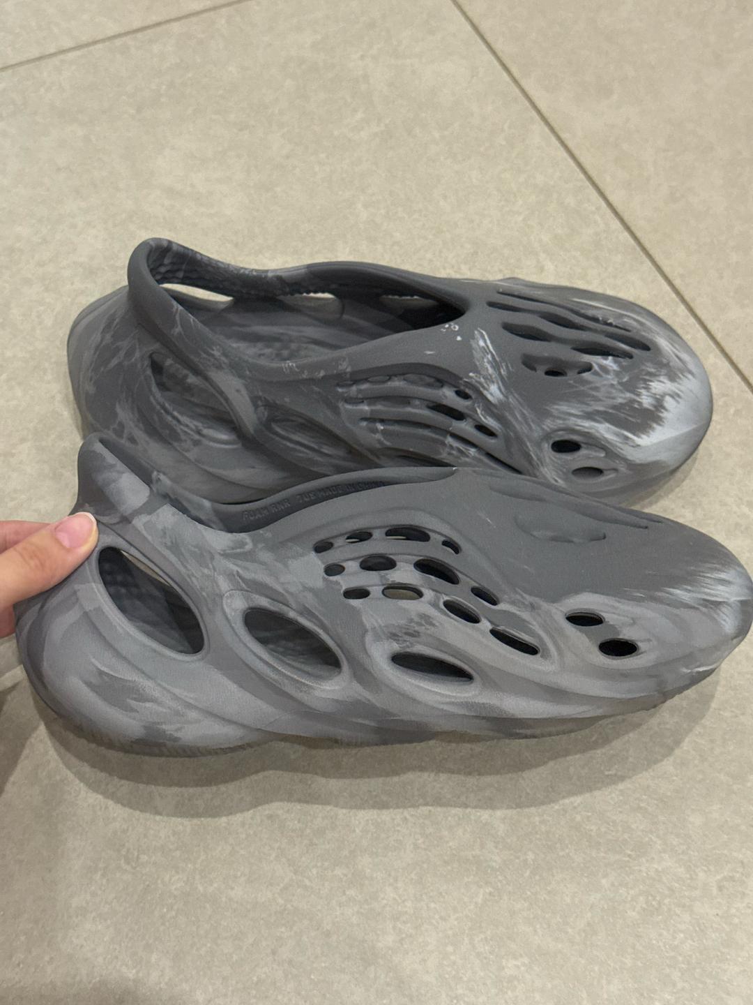 Adidas Yeezy Foam Runner Onyx — фото 2