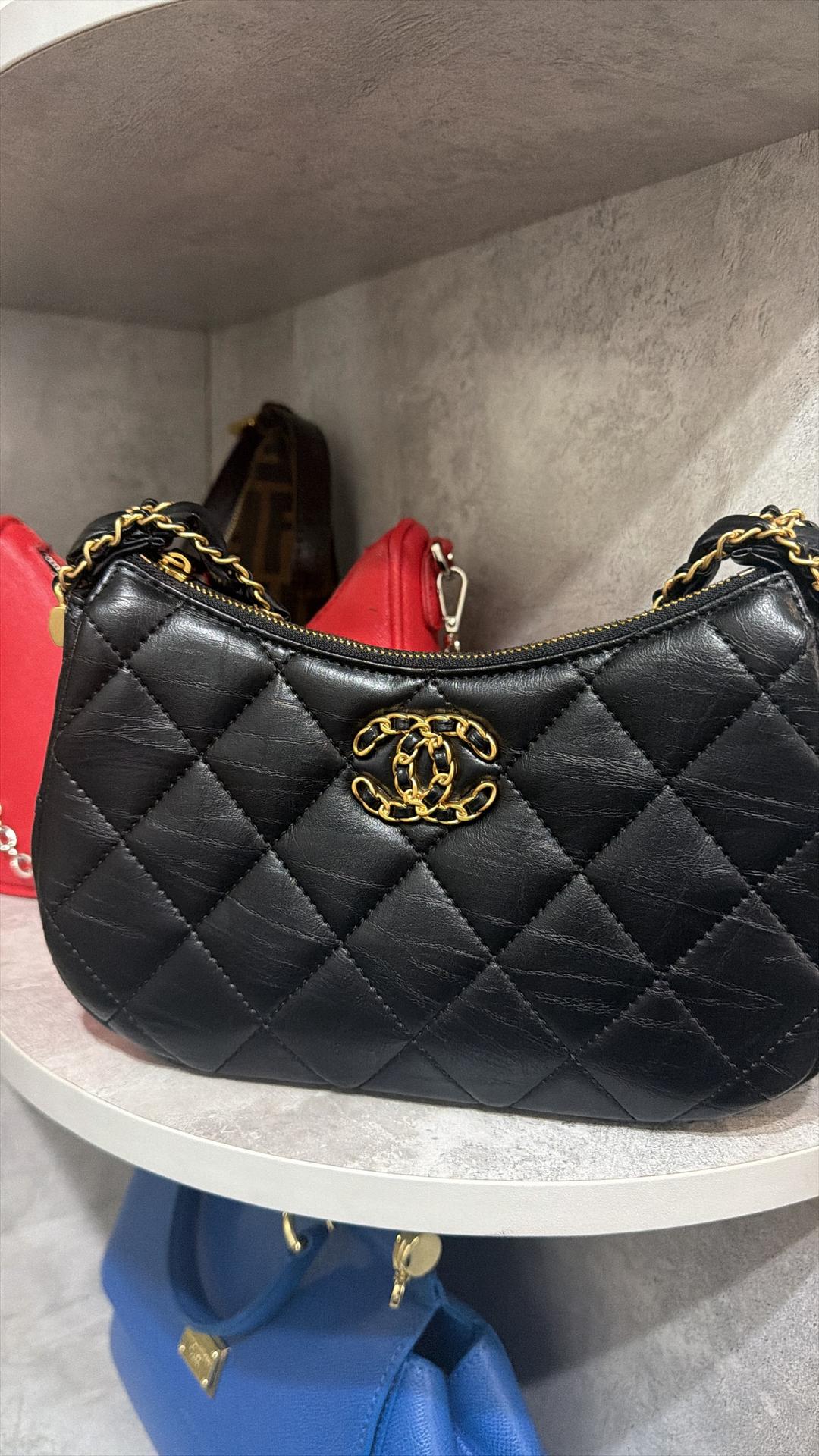 Chanel Стеганая сумка Chanel — фото 2