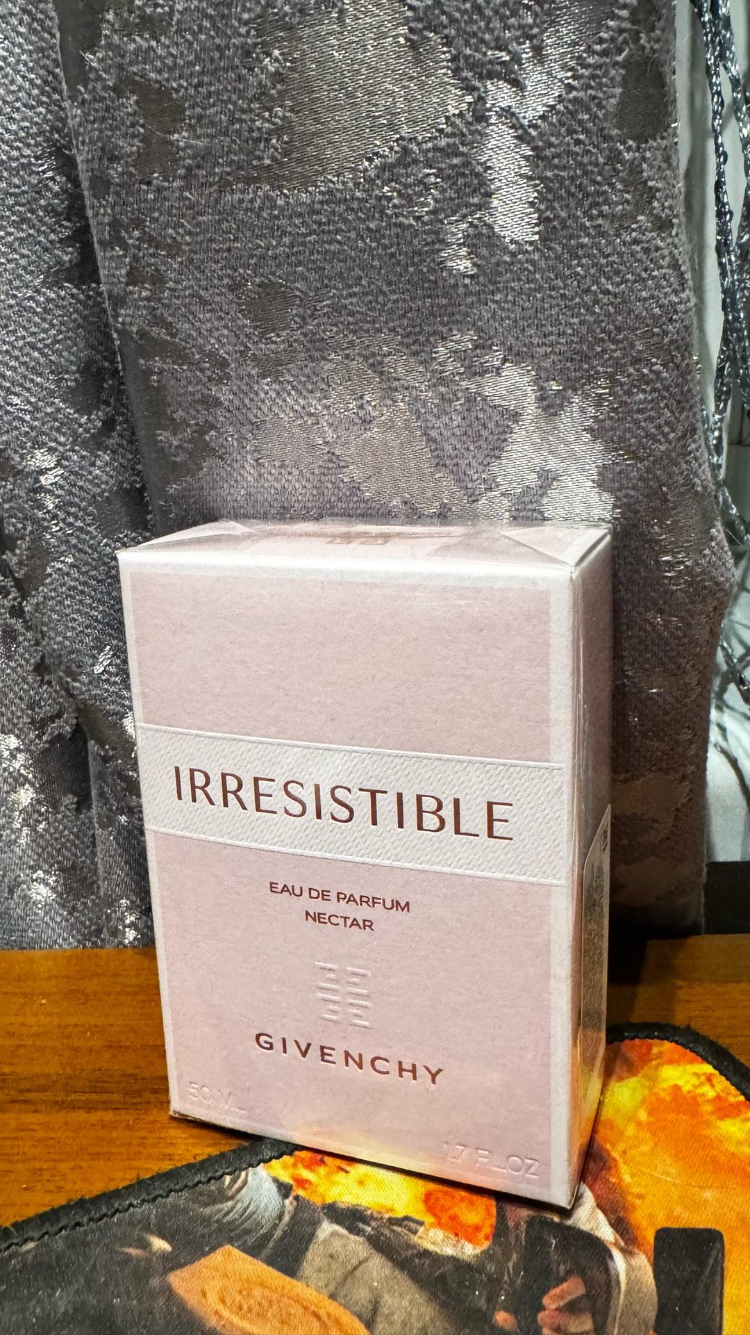 Givenchy Парфюмерная вода Givenchy Irresistible Nectar 50 мл — фото 2