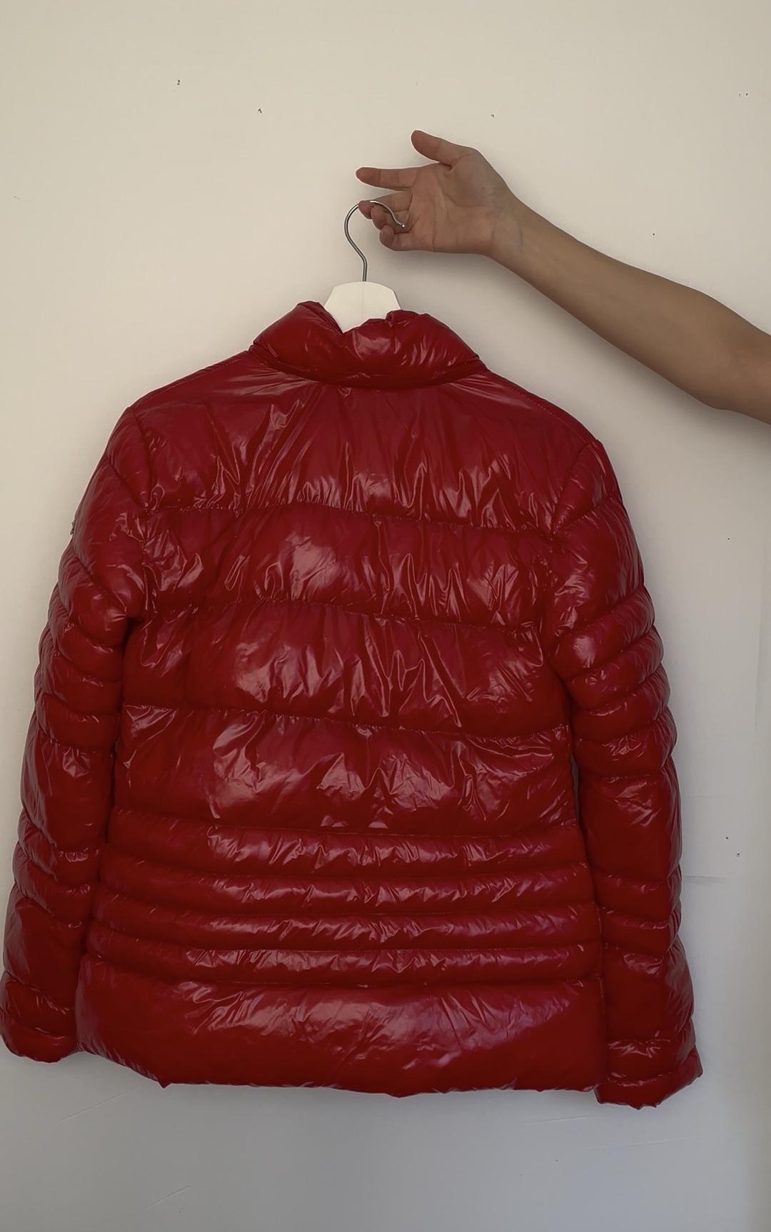 Moncler Красная Куртка Moncler — фото 2