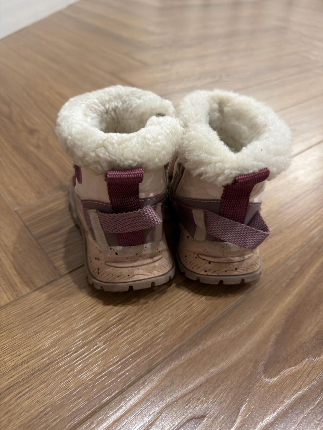 UGG Детские ботинки UGG — фото 2