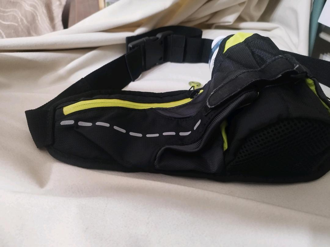 Nike Сумка поясная Nike с карманом для воды. — фото 2