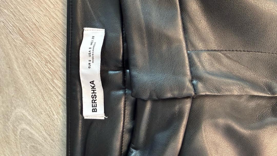 Bershka Брюки из эко кожи — фото 2