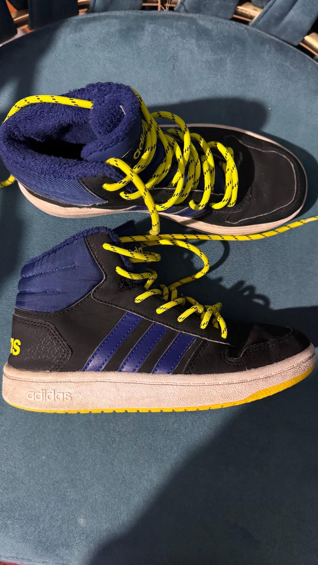 Adidas кроссовки — фото 2