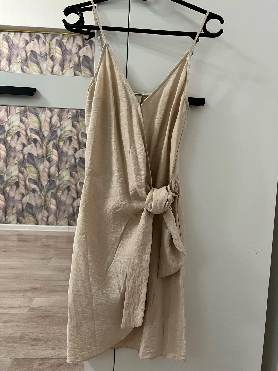 H&M Платье H&M на запах — фото 2