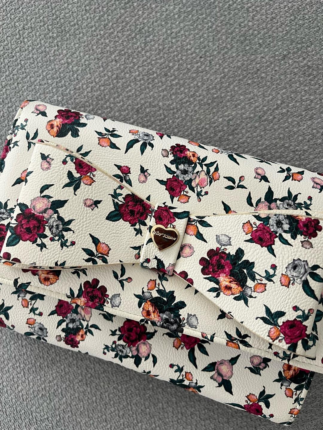 Betsey Johnson Цветочная сумка от Betsey Johnson — фото 2