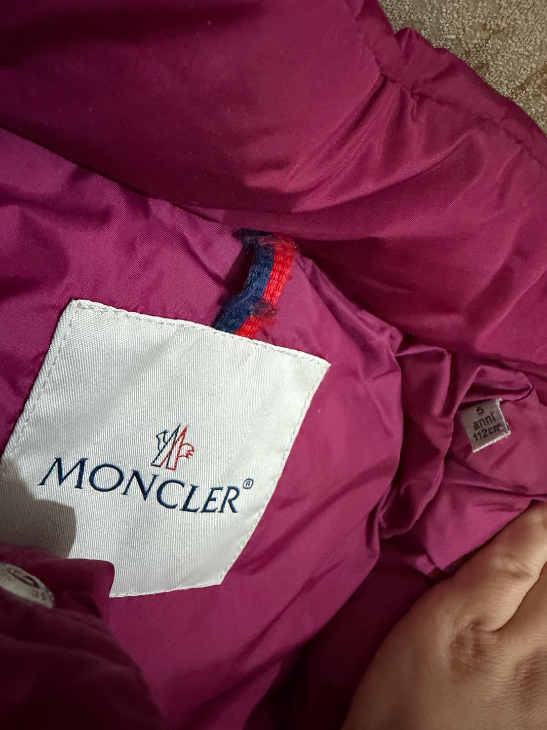 Moncler Продам куртку монклер оригинал, и серую курточку от Зары — фото 2