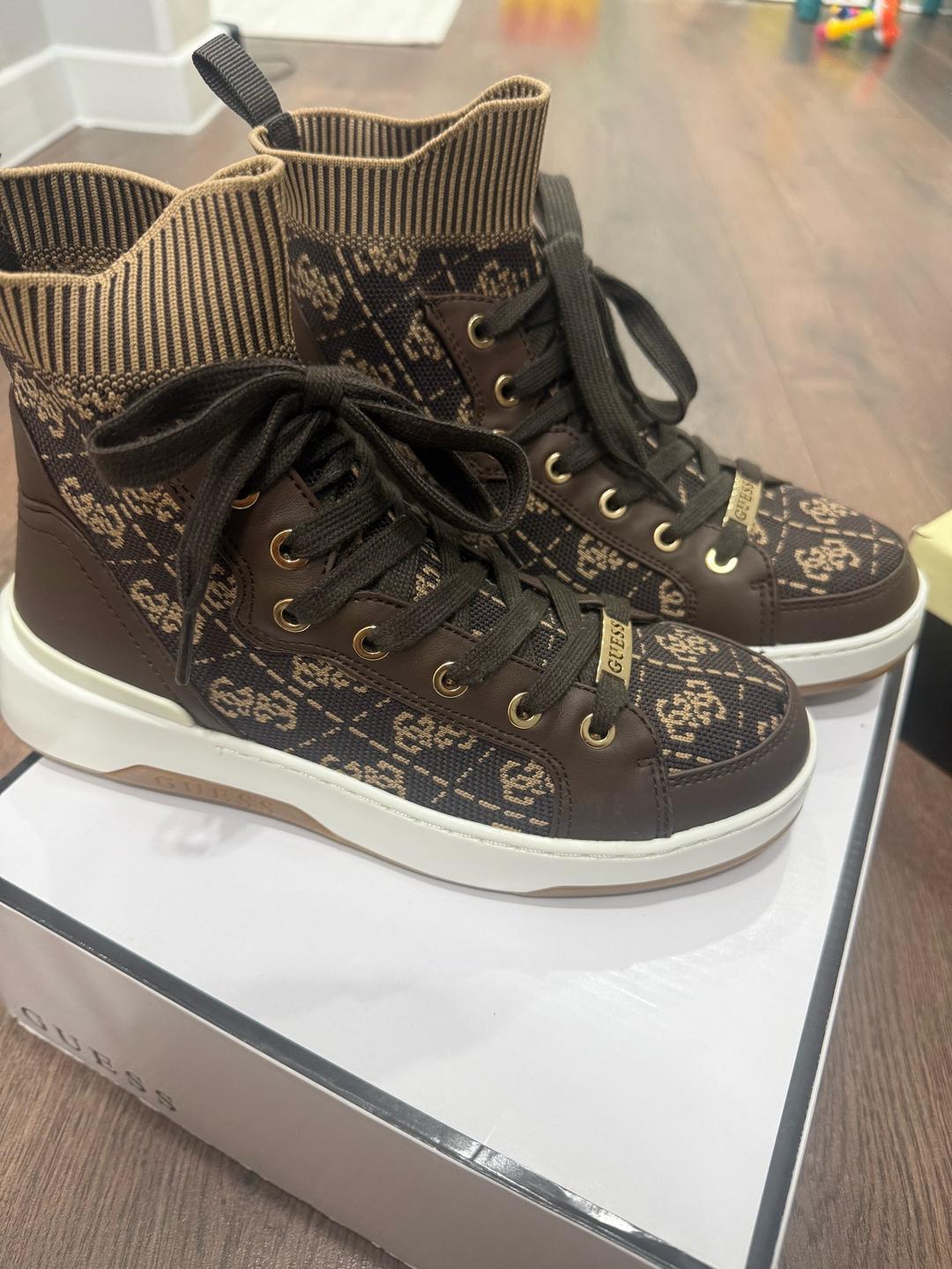 Осенние кеды Guess — фото 2