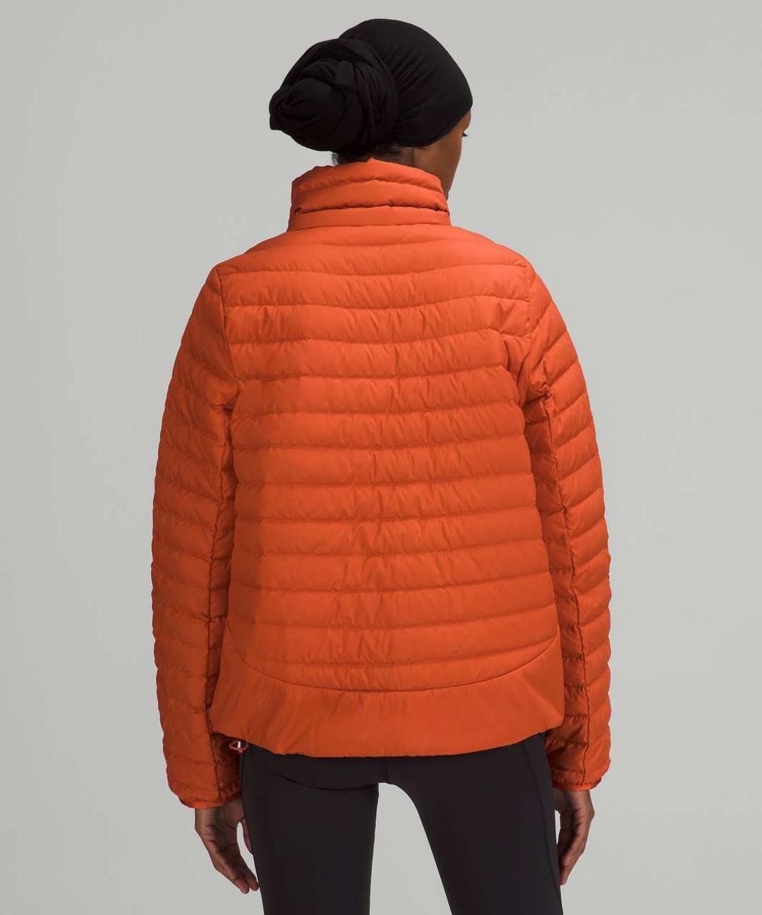 Lululemon легкая куртка Lululemon Lightweight Relaxed-Fit Down Jacket в цвете Canyon Orang — фото 2