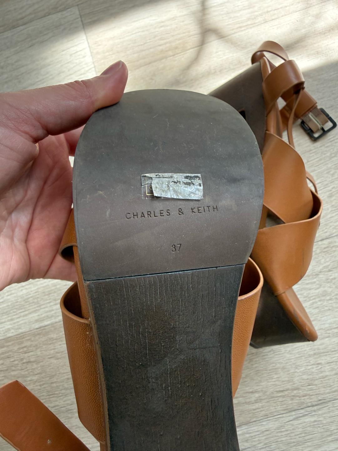 Charles & Keith Босоножки Charles & Keith — фото 2