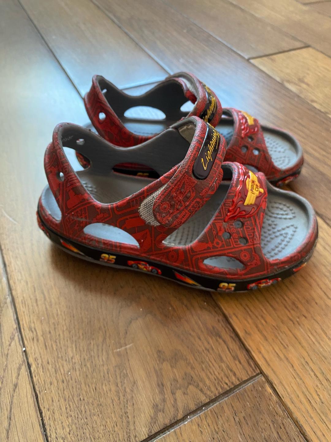 Crocs Сандалии Crocs Lightning McQueen — фото 2