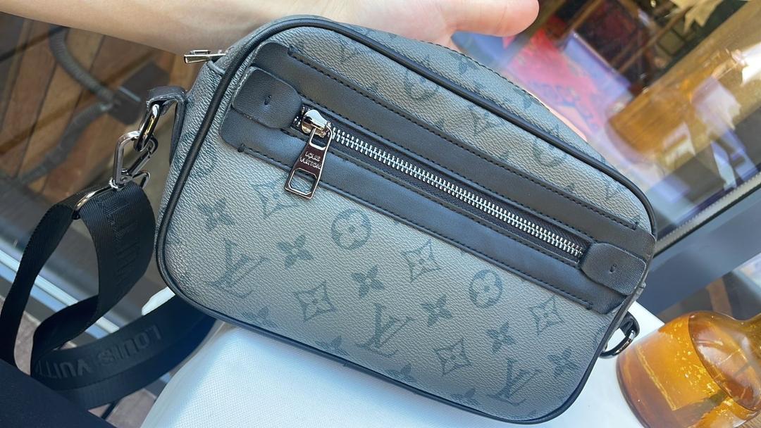 Louis Vuitton Барсетка Louis Vuitton — фото 2