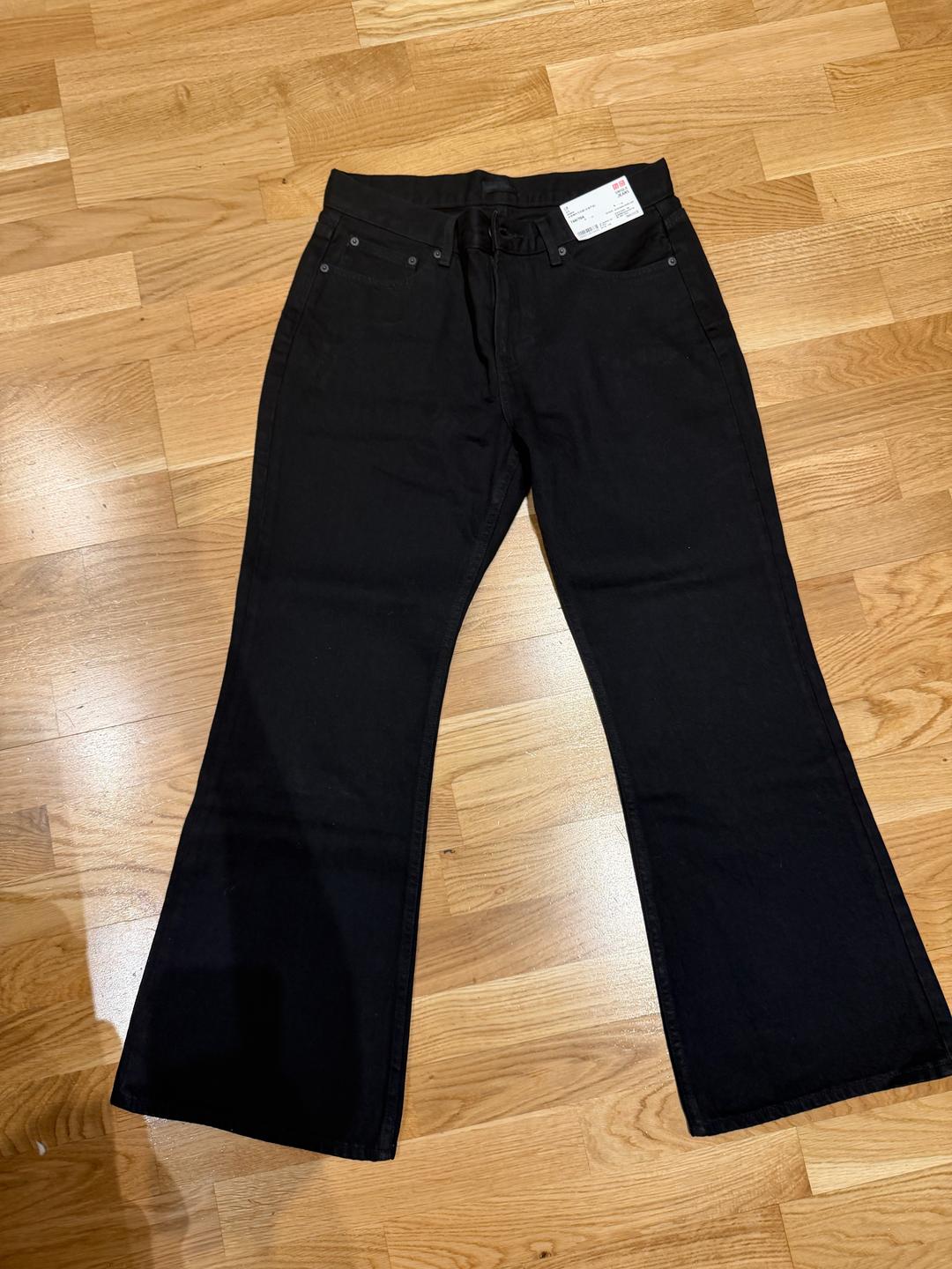 Uniqlo Джинсы Uniqlo клеш — фото 2