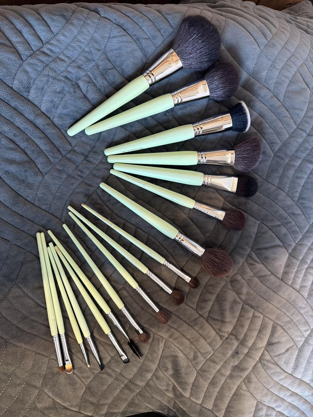cosmetica.kz Профессиональный набор кистей для макияжа Cosmetica.kz — фото 2