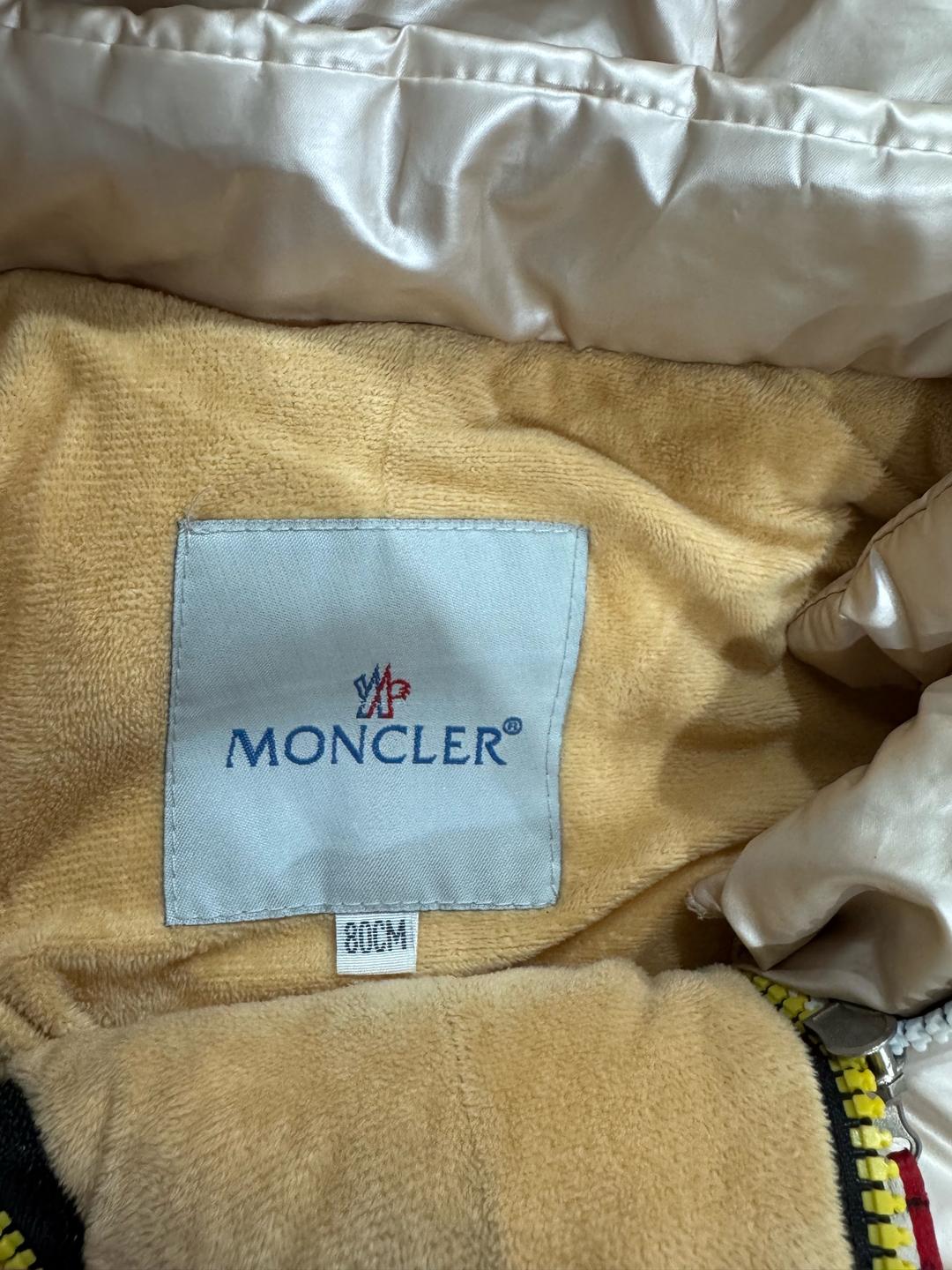 Moncler Продам зимний комбинезон — фото 2