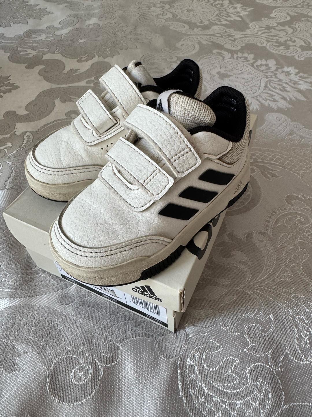 Adidas Детские кроссовки Adidas — фото 2