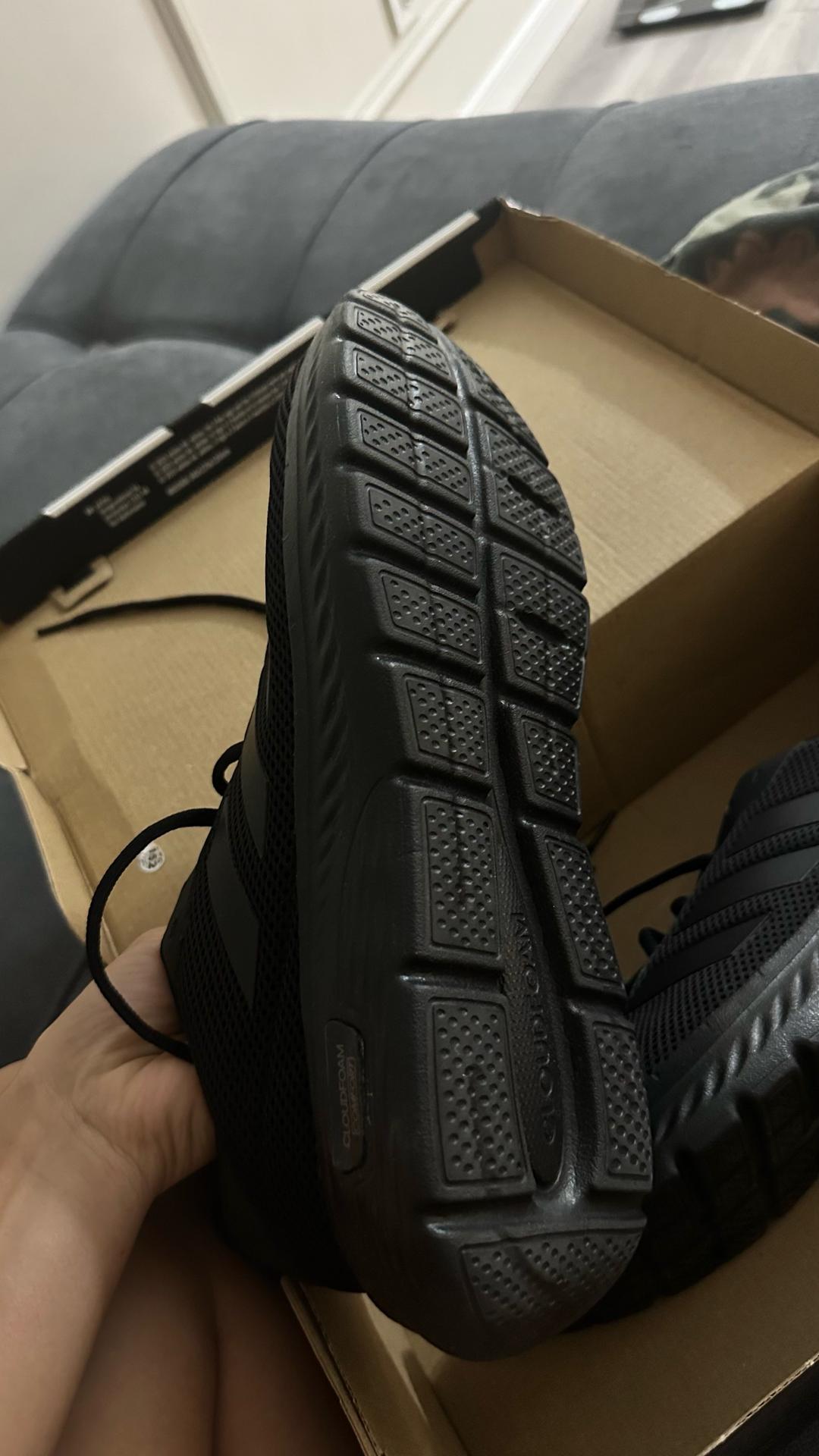 adì Новые мужские кроссовки Adidas — фото 2
