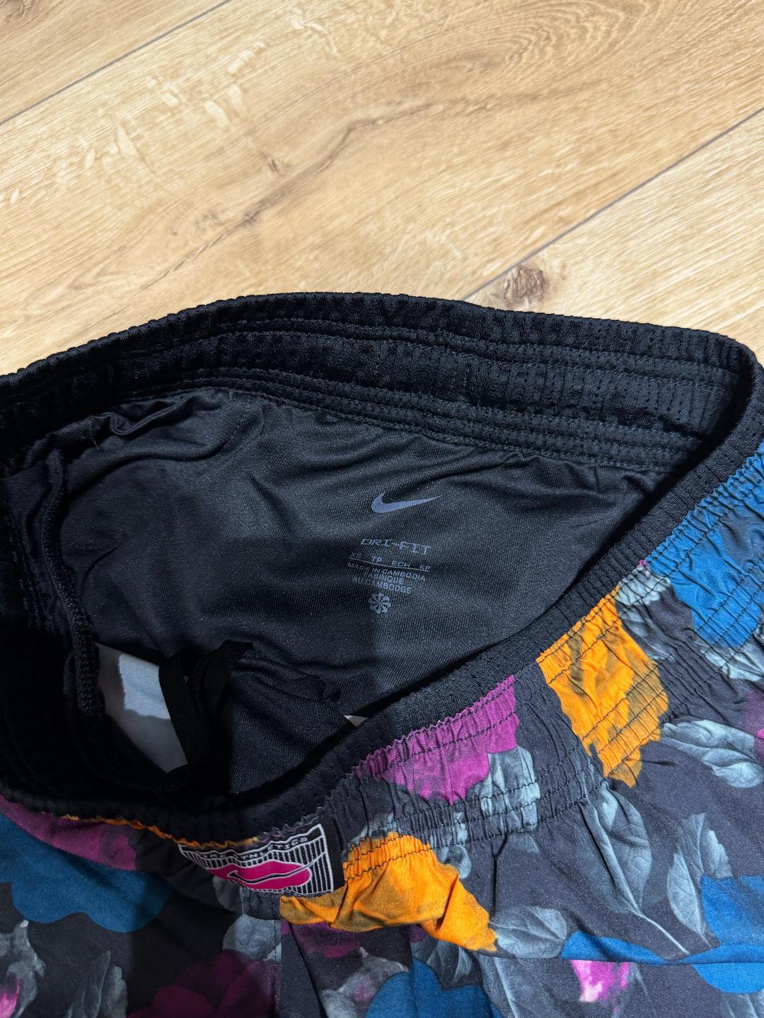 Nike Спортивные шорты Nike — фото 2