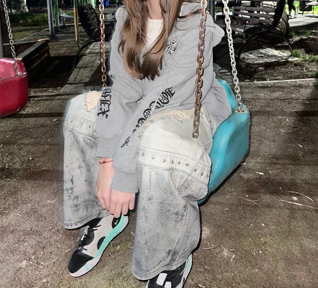 Нет бренда Широкие джинсы Baggy с рваными элементами и карго-карманами — фото 2
