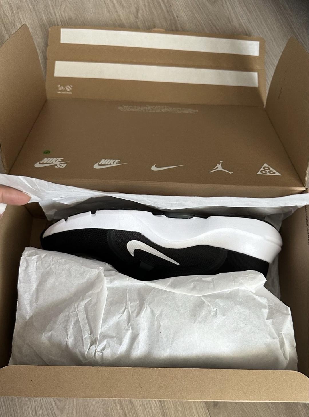 Nike продам Nike кроссовки  — фото 2
