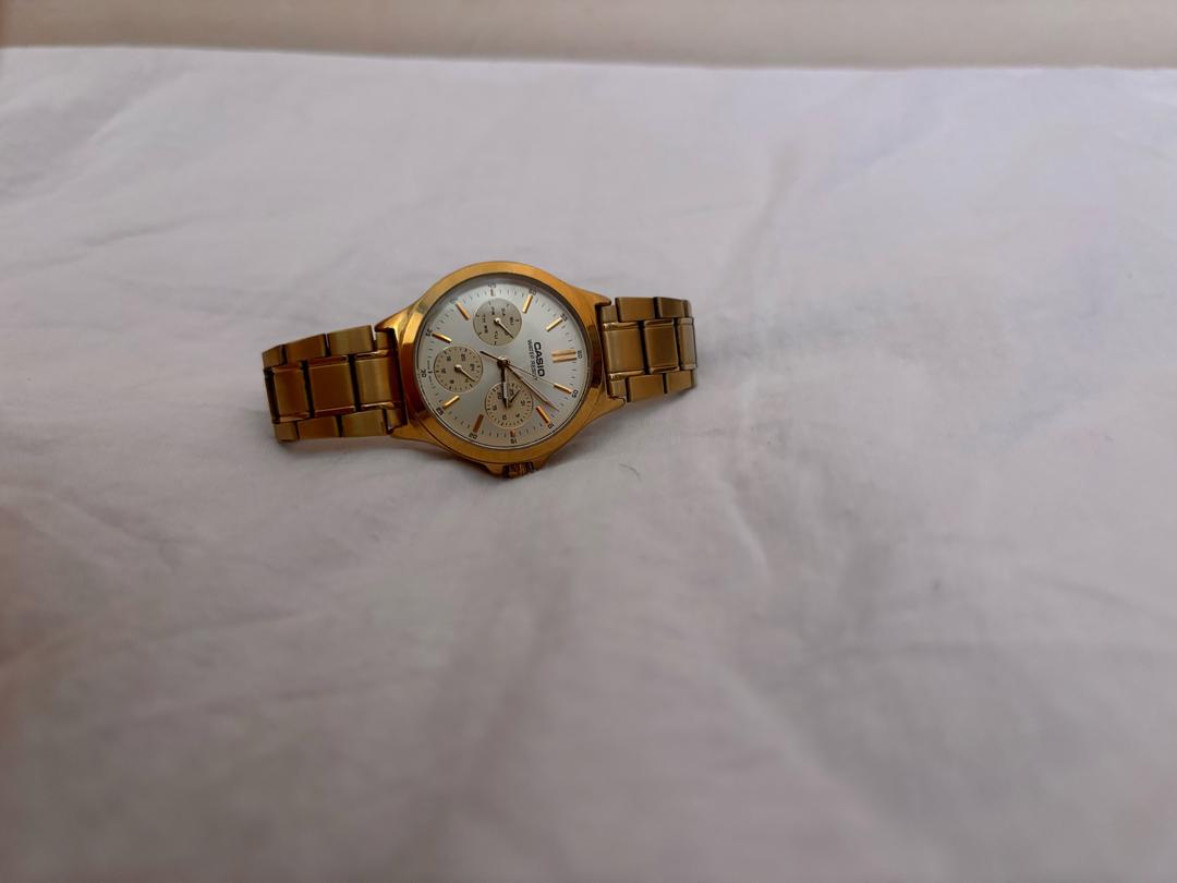 Casio Женские часы CASIO — фото 2