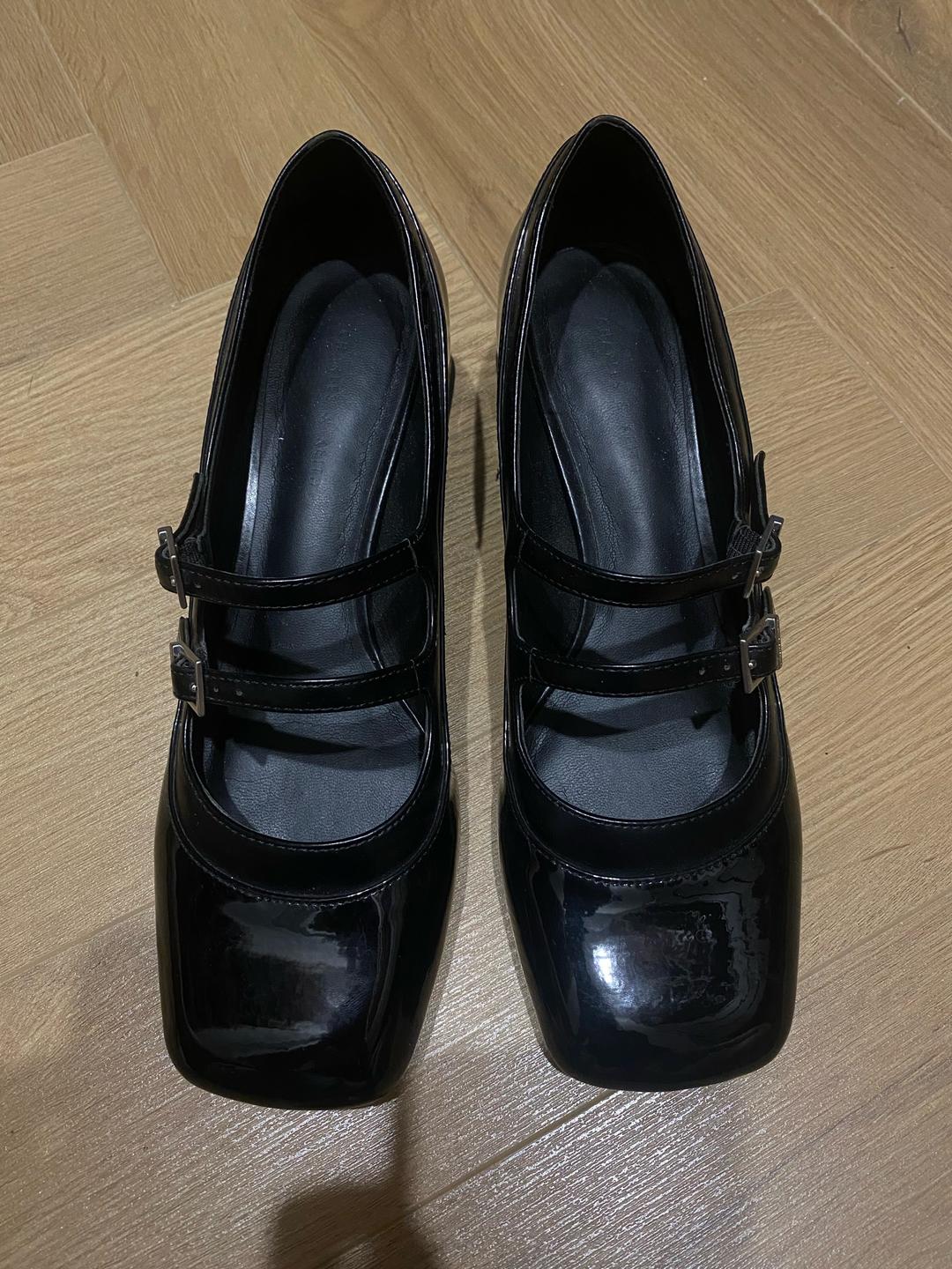 Charles & Keith Лакированные туфли «Mary Jane» от бренда Charles & Keith — фото 2