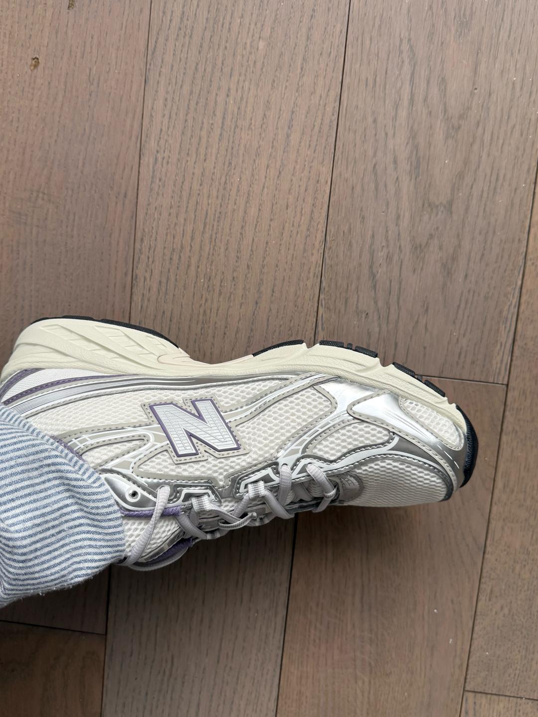 New Balance Кроссовки New Balance 740 — фото 2