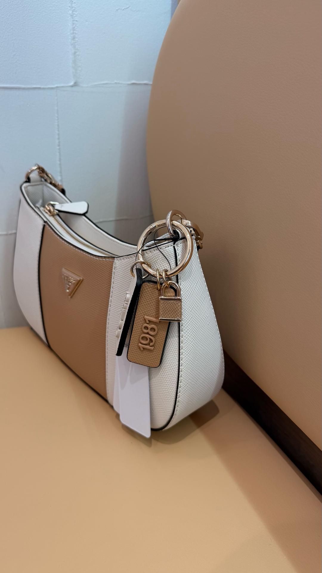GUESS Сумка багет Guess — фото 2
