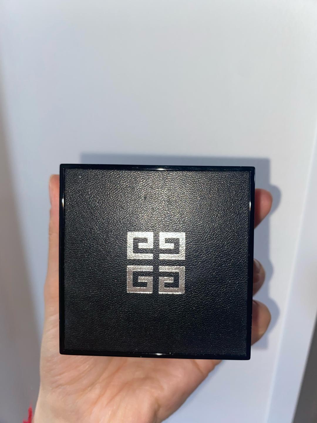 Givenchy Рассыпчатая пудра Givenchy — фото 2