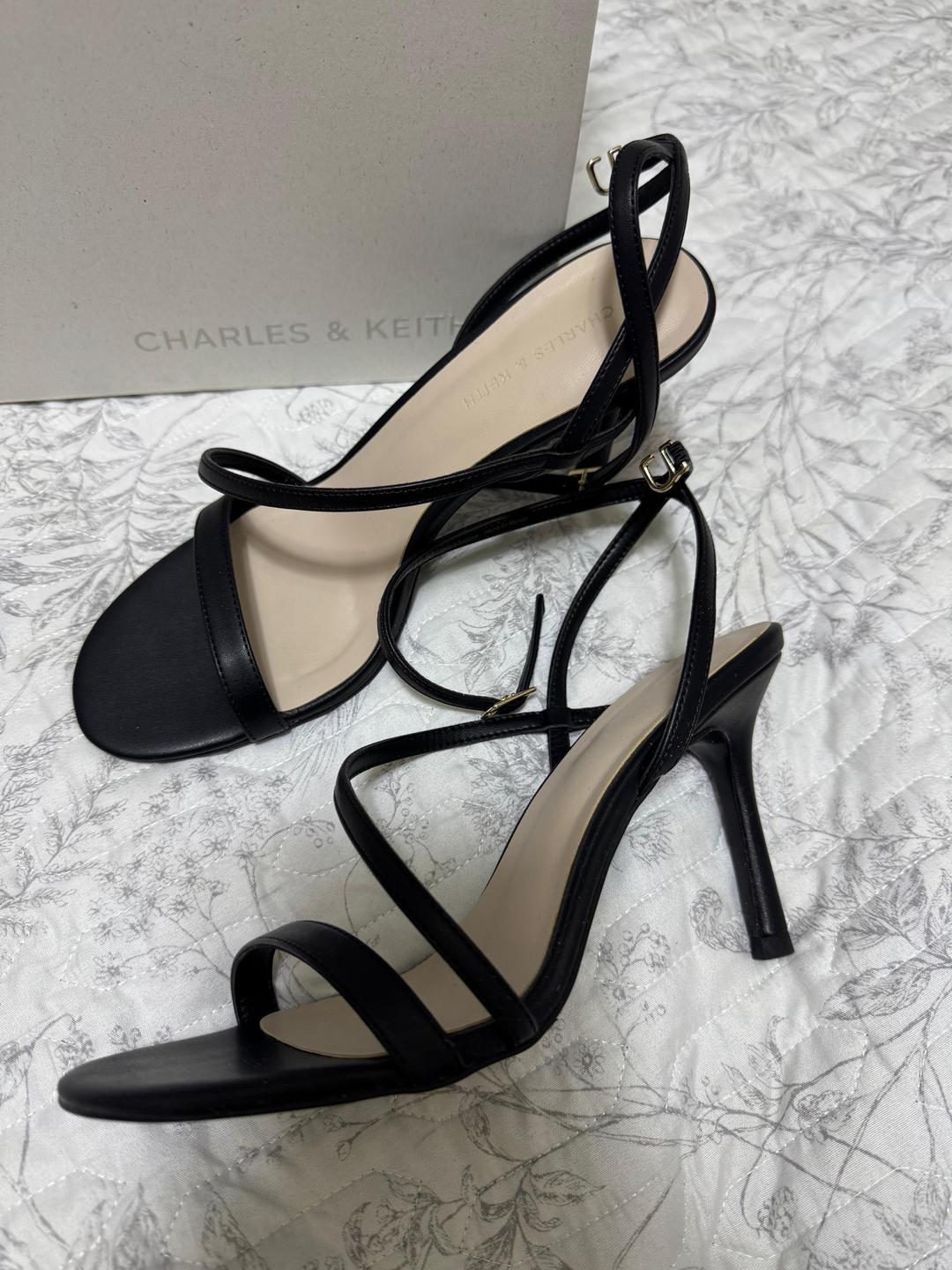 Charles & Keith Босоножки черные Charles keith — фото 2