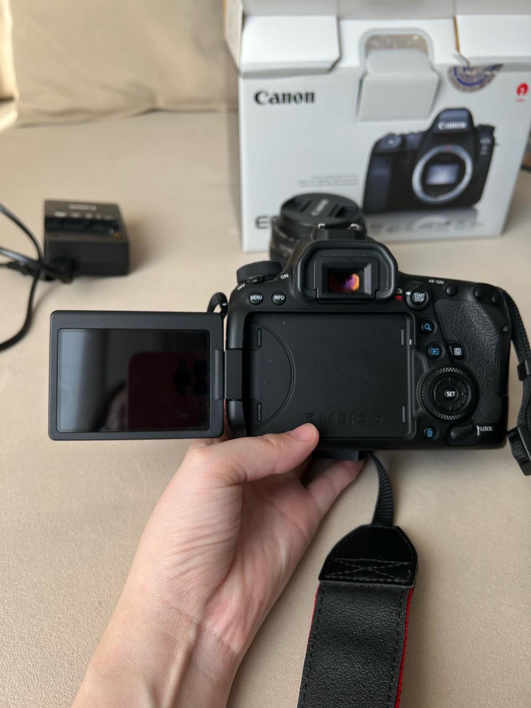 Canon Камера Canon EOS 6D Mark II body — фото 2