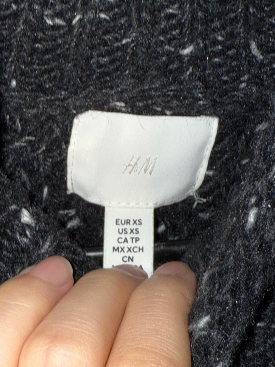 H&M Черный свитер из H&M — фото 2