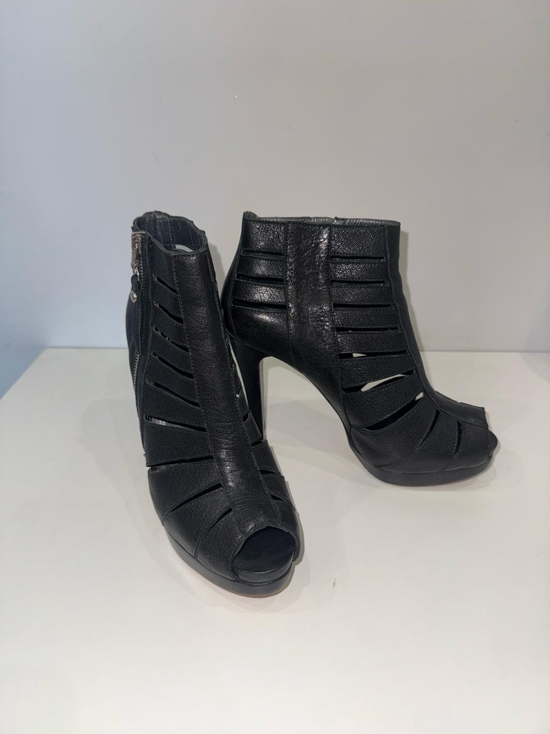 Stuart Weitzman Кожаные туфли — фото 2