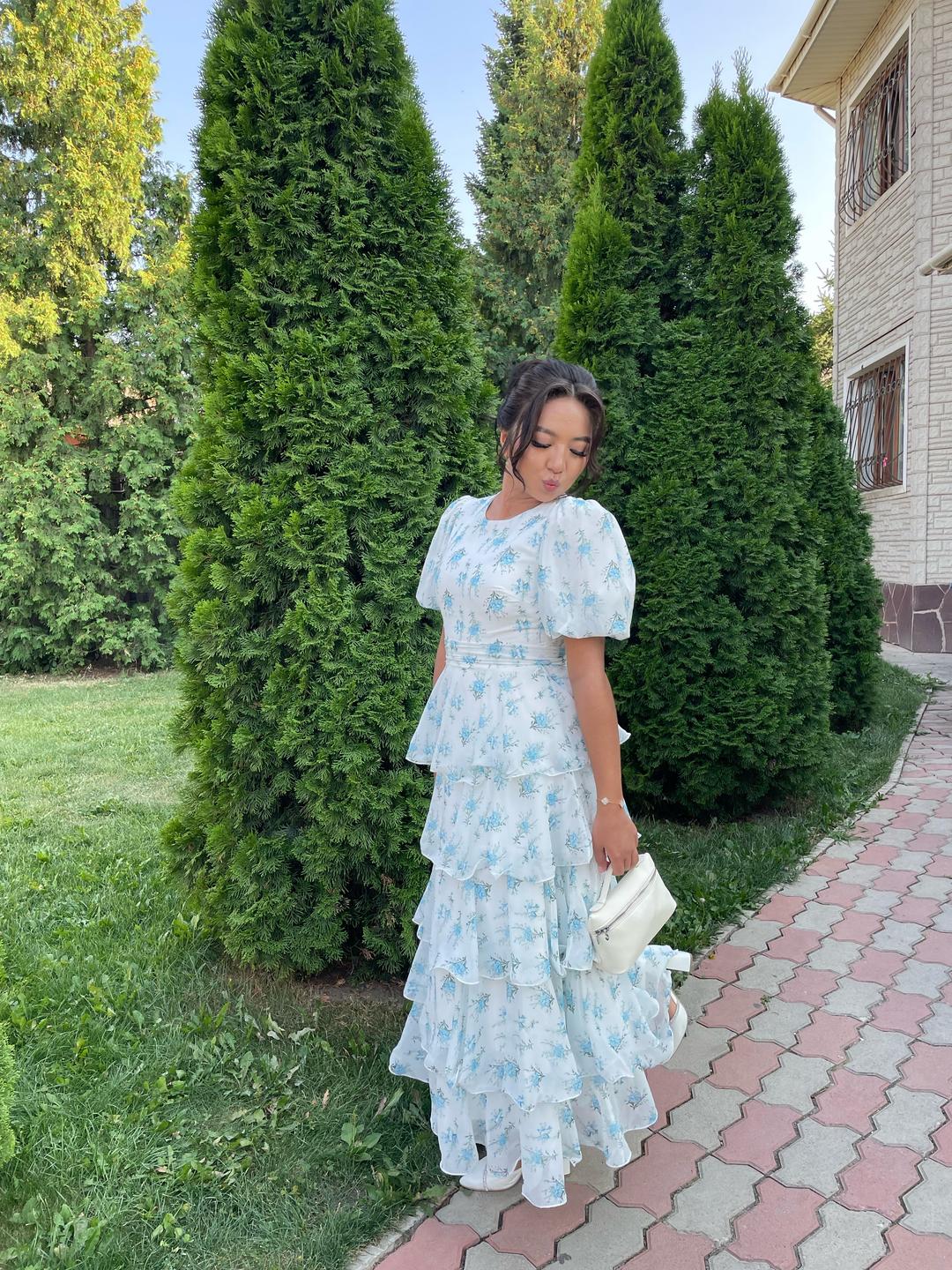 Нет бренда Многоярусное платье в цветочный принт — фото 2