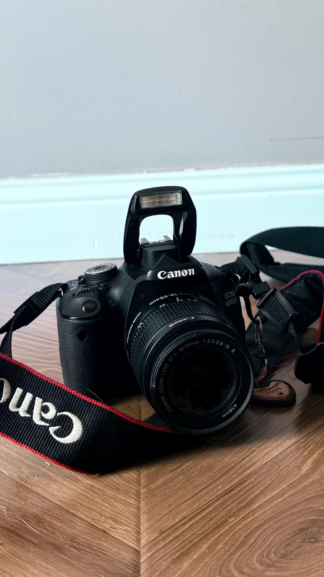 Canon Камера Canon EOS 600D — фото 2