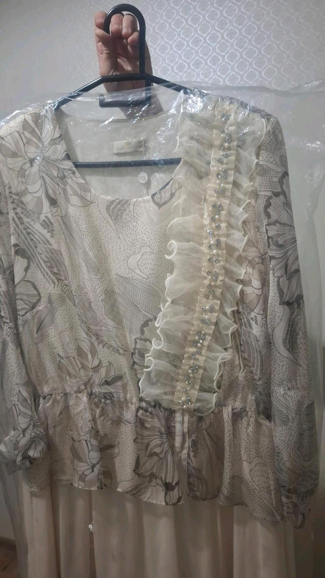 Gumanize Лёгкое нарядное платье с красивым декором — фото 2