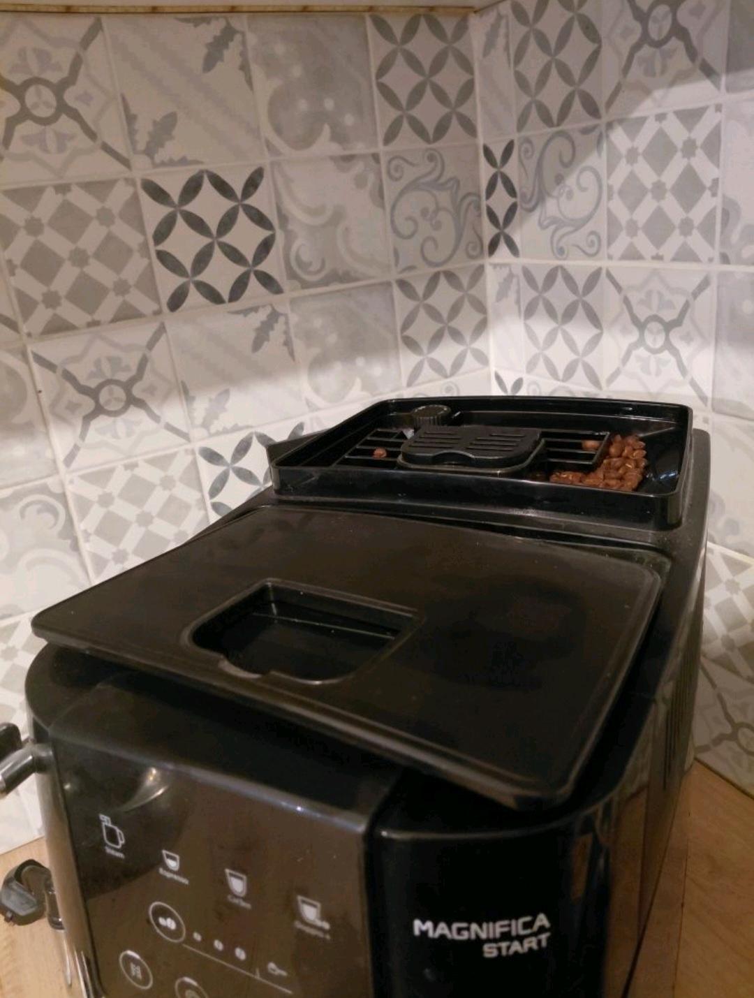 Delonghi Продам кофемашину Delonghi ECAM220. Magnifica Start — фото 2