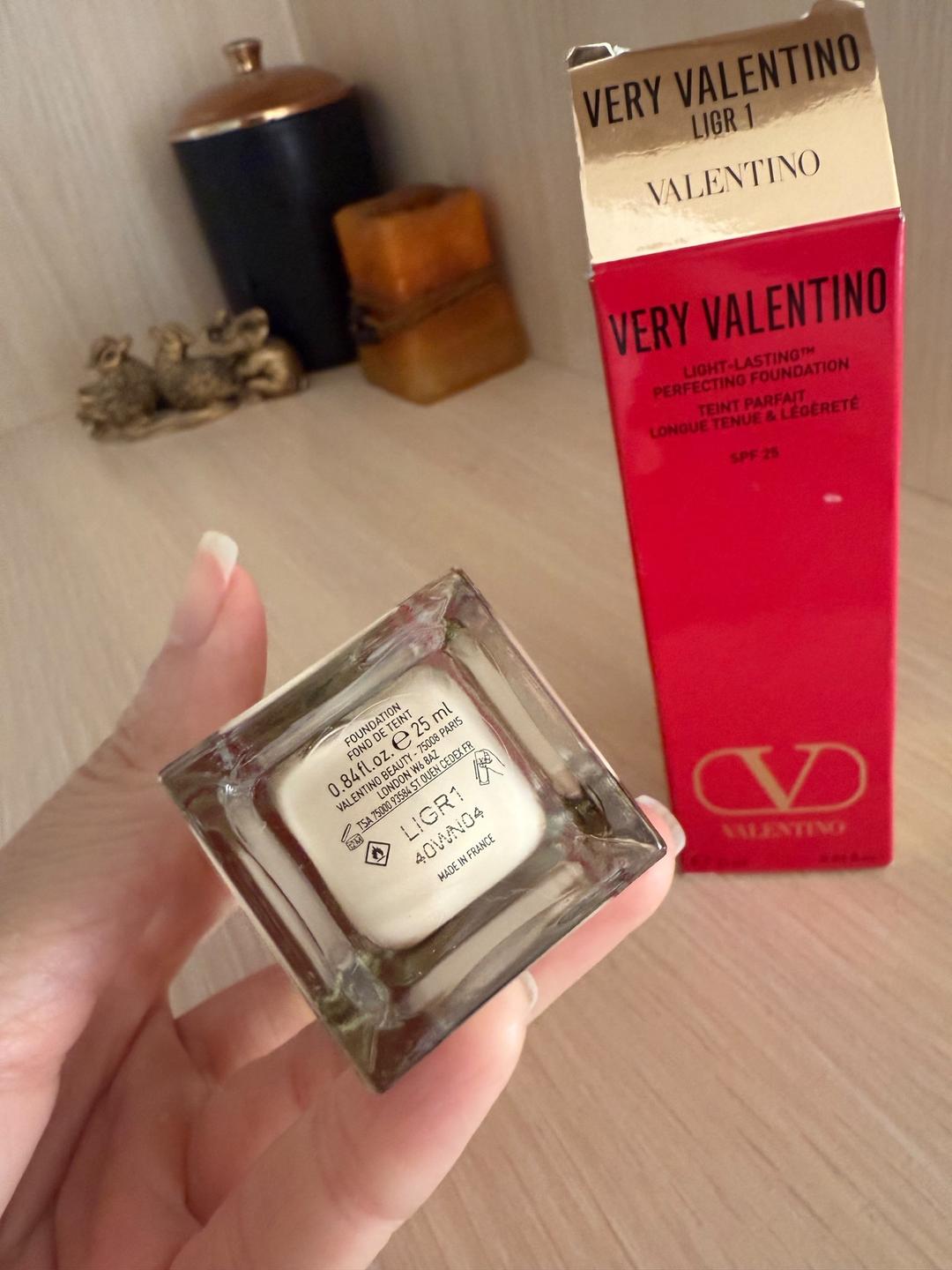 Valentino Valentino тональный крем — фото 2